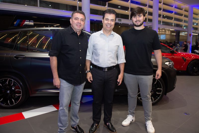 SUPER MÁQUINA - Lançamento da BMW iX movimentou showroom da Haus Motors Fortaleza