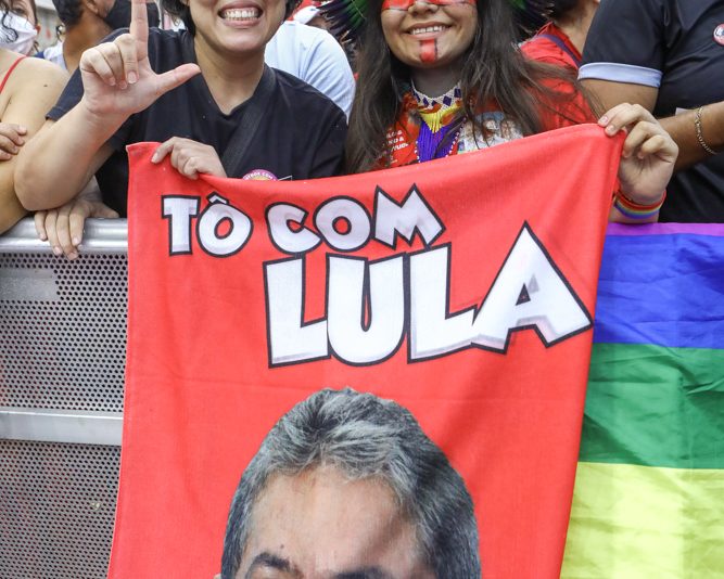 Política - Com a participação de Lula, Camilo Santana e Elmano de Freitas oficializam candidatura na convenção do PT