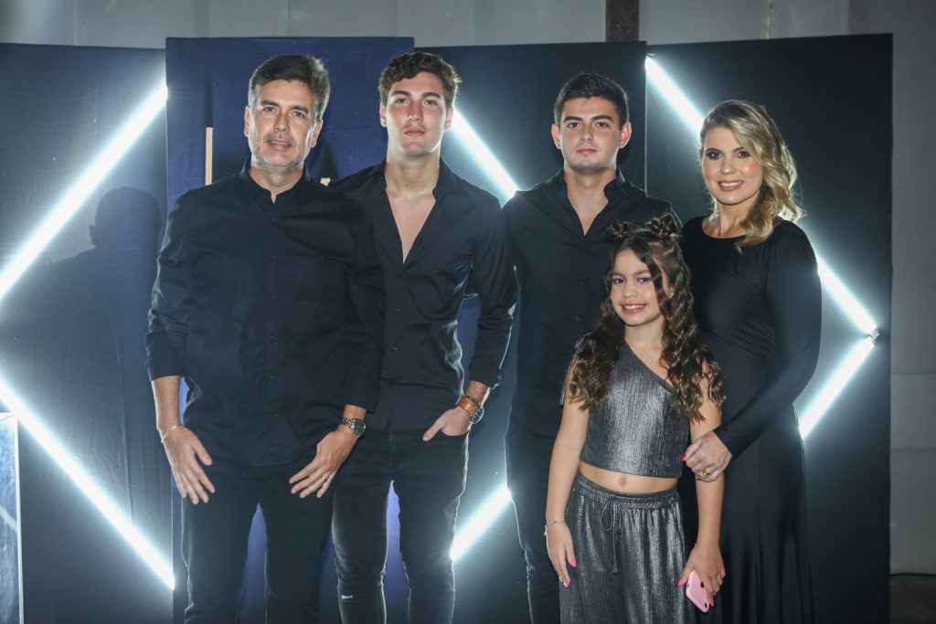 Alexandre Pereira,henrique Almeida,alexandre Filho, Leticia E Lili Meira (1)