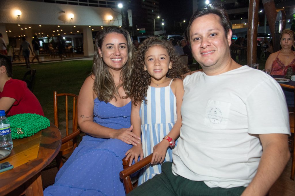 Aline Brito, Maria Alice Alencar E Igor Brito (8)