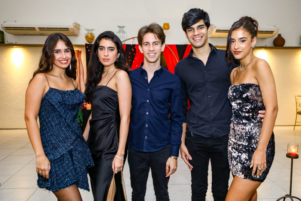 Bruna Sendy, Livia Saraiva, Hernani Campos, Iago Guimares E Lumma Sabino (1)