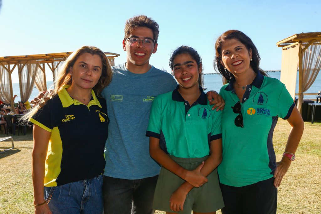 Daniela Cunha, Francisco Andrade, Beatriz Raposo E Luciana Raposo