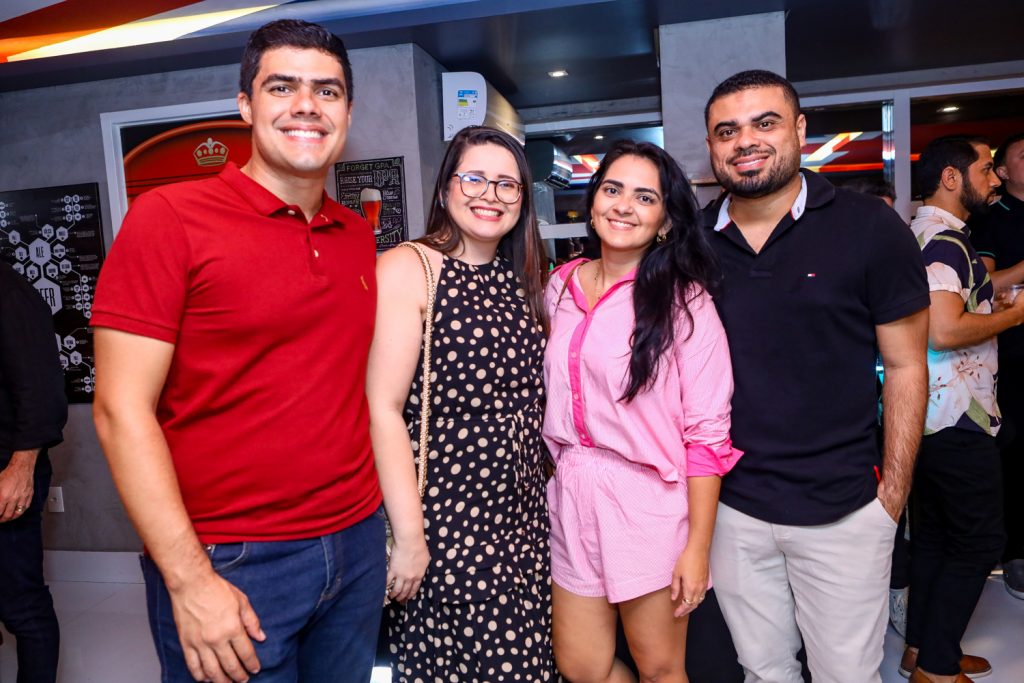 Davi Portacio, Icara Ferreira, Fabricia Vieira E Julio Filho