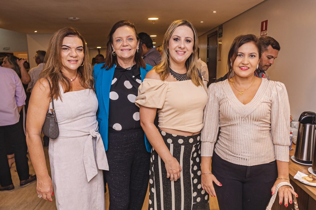 Debora Coutinho, Andrea Paiva, Livia Menezes E Caroline Soares