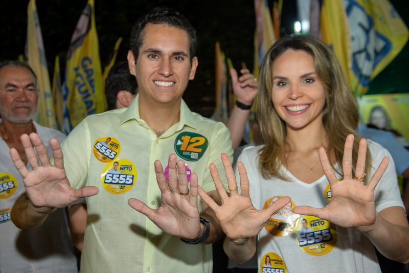 Eleições 2022 - Domingos Neto e Gabriella Aguiar inauguram Comitê Central ao lado de Roberto Cláudio