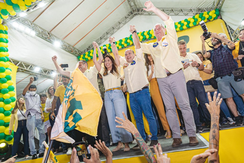 Domingos Filho, Erika Amorim, Roberto Claudio E Ciro Gomes (2)