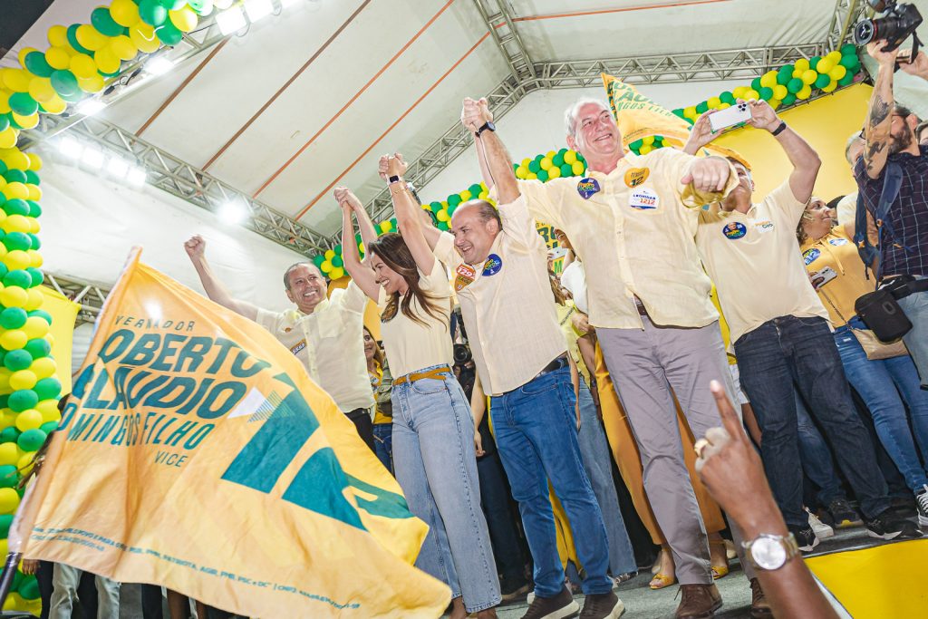 Domingos Filho, Erika Amorim, Roberto Claudio E Ciro Gomes (6)