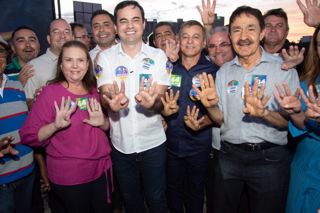 Fernanda Pessoa, Capitão Wagner, Roberto Pessoa, Firmo Camurça, Kamila Cardoso E Raimundo Matos (2)