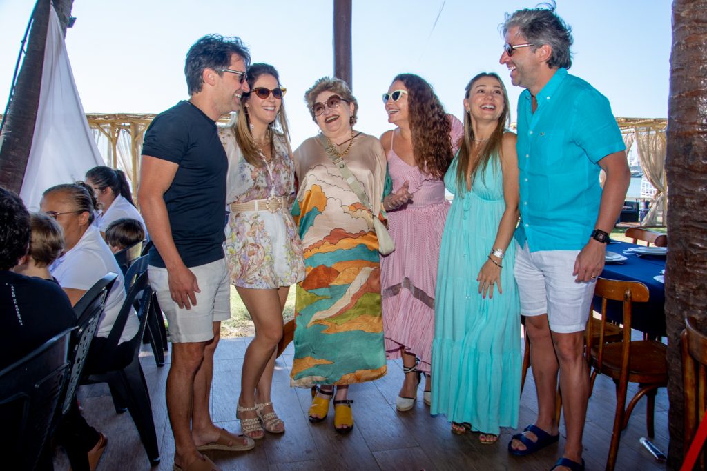 Francisco E Mariana Marinho, Maria Das Graças Albuquerque, Elza Albuquerque, Isabela E Fabio Albuquerque (6)