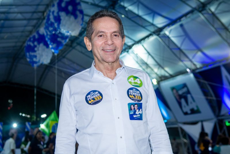 Corrida Eleitoral - Capitão Wagner inaugura comitê central ao lado de Raimundo Gomes de Matos, Lúcio Alcântara e Heitor Freire