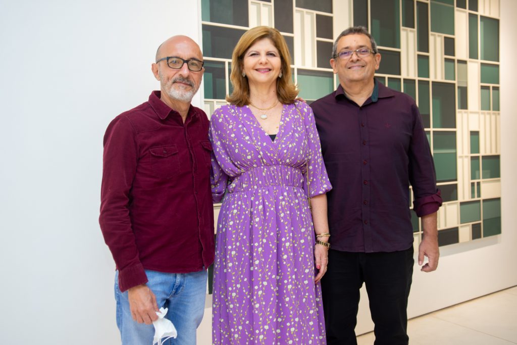 Hildebrando De Castro, Ivana E José Guedes