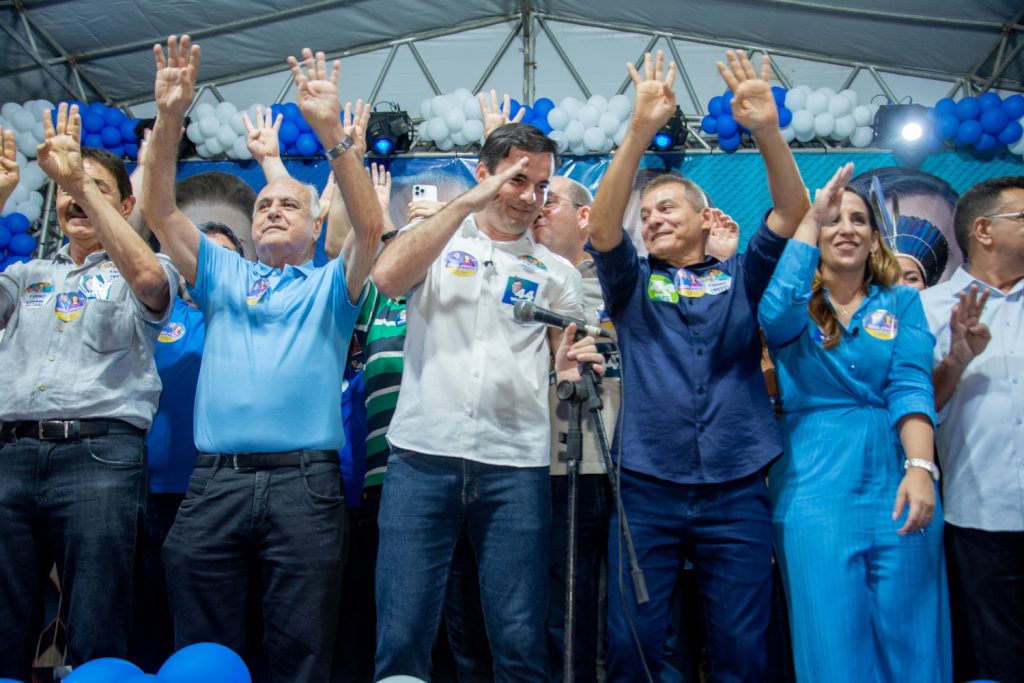 Inauguração Do Comitê De Fernanda Pessoa E Firmo Camurça