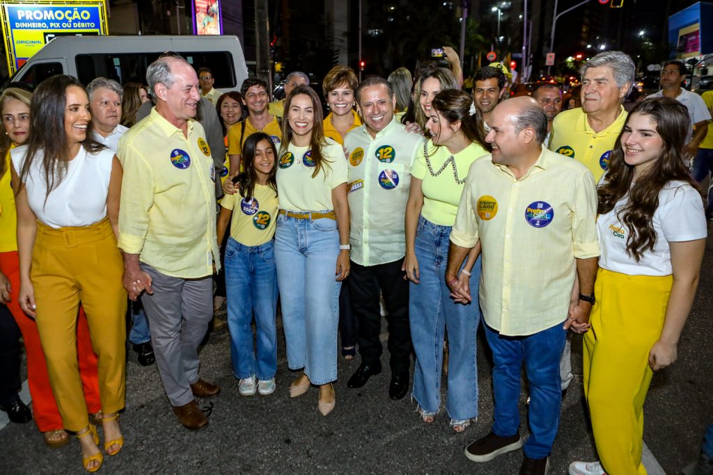 Inauguraçao Do Comite Do Roberto Claudio (4)