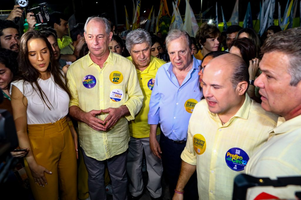 Inauguraçao Do Comite Do Roberto Claudio (7)