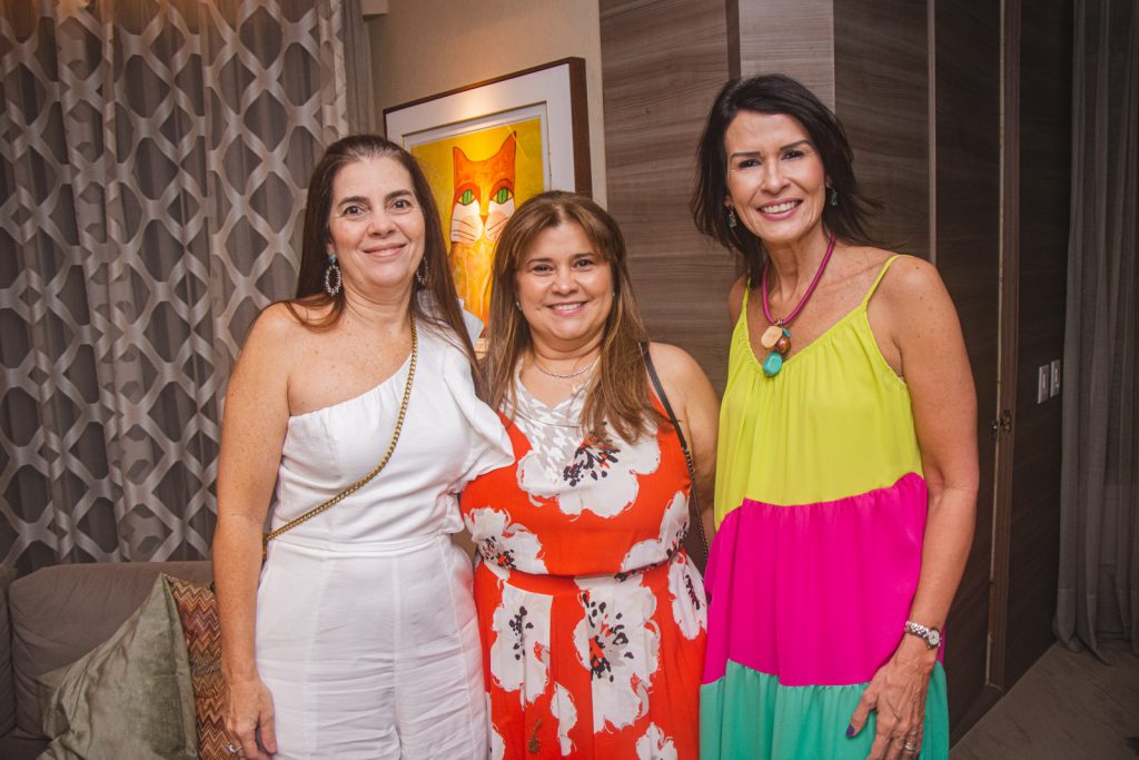 Isabela Brasil, Sandra Nobrega E Paula Castro