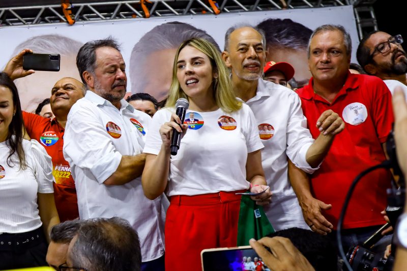 Xadrez da Política - Elmano inaugura comitê central ao lado de Jade e Camilo