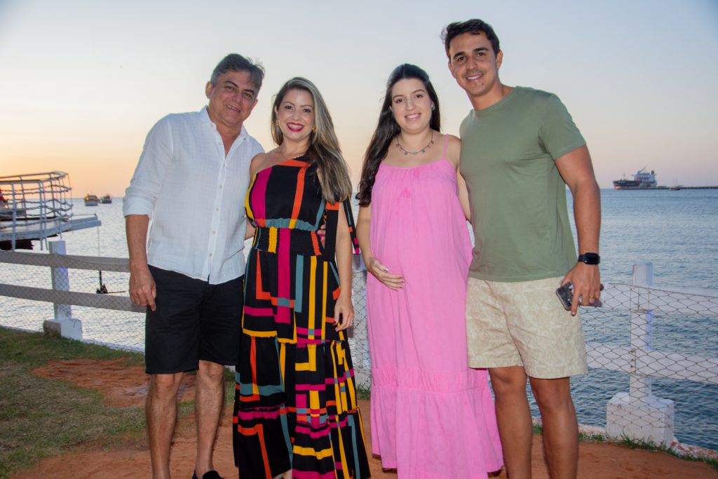 João Parente, Juliana Pinheiro, Mariana Alencar E Renan Parente (2)