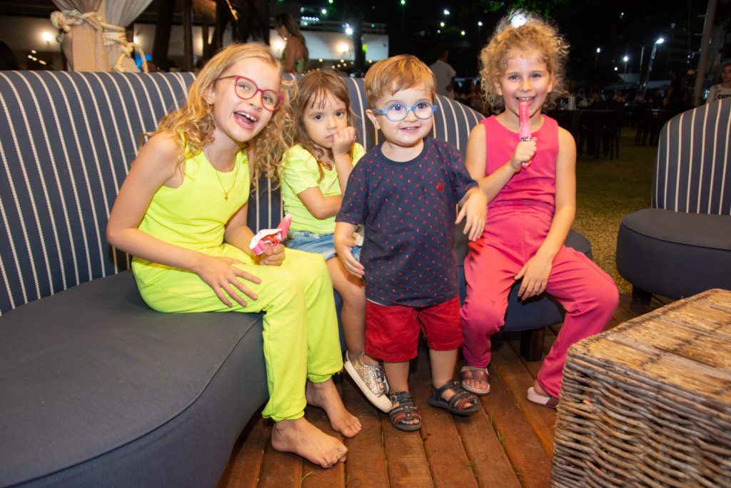 Leticia De Paula Araujo, Helena Alencar, Davi Araujo E Isabela Araujo (1)