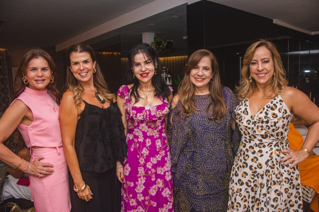 Liliana Linhares, Alexandra Pinto, Zildinha Pessoa, Martinha Assuncao E Leticia Macedo