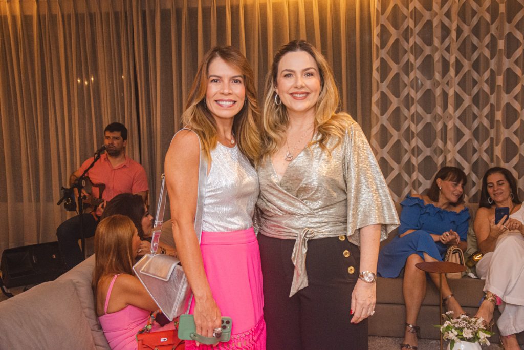 Maira Silva E Suyane Studart