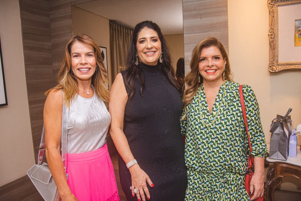 Maira Silva, Elisa Oliveira E Silvinha Carneiro