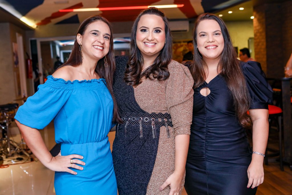 Mariana Macedo, Dely Aguiar E Natalia Macedo