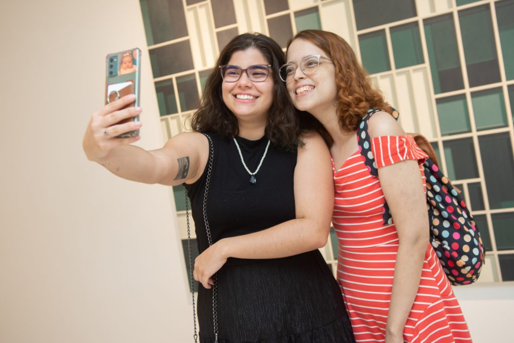 Mariana Oliveira E Priscila Vasquez (1)