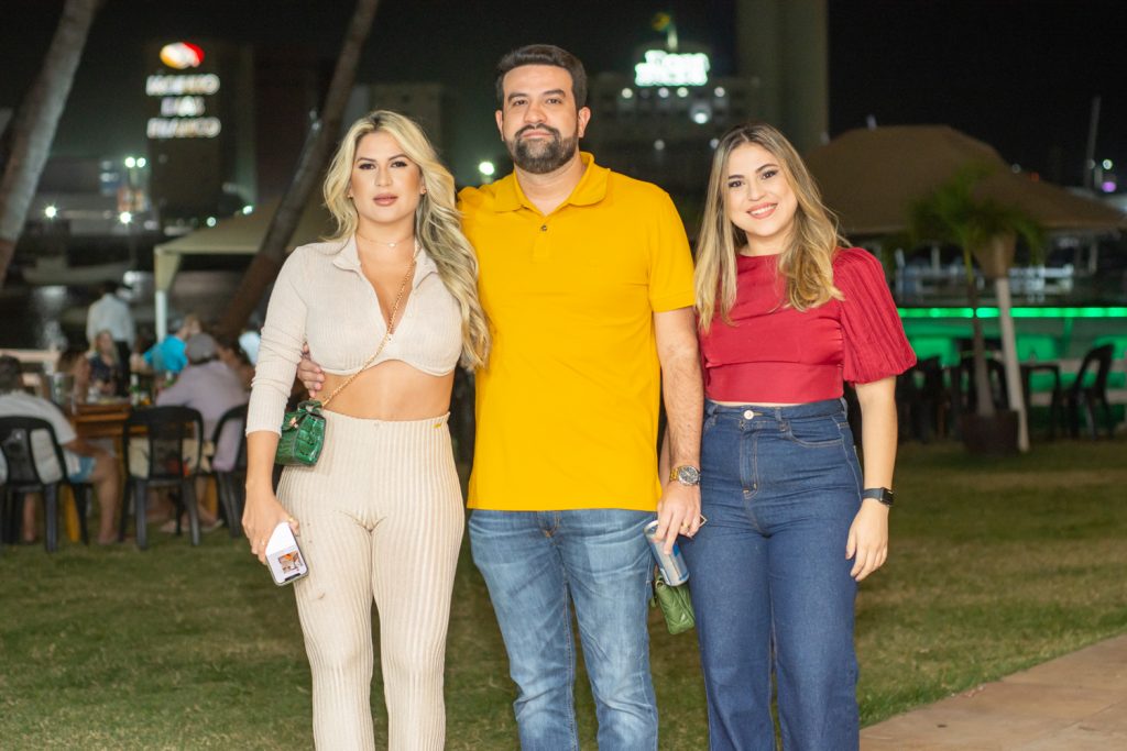 Paloma Menezes, Rafael E Pamela Menezes Carneiro (1)