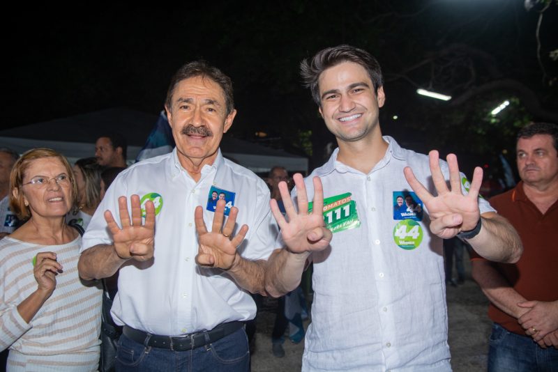 Corrida Eleitoral - Capitão Wagner inaugura comitê central ao lado de Raimundo Gomes de Matos, Lúcio Alcântara e Heitor Freire