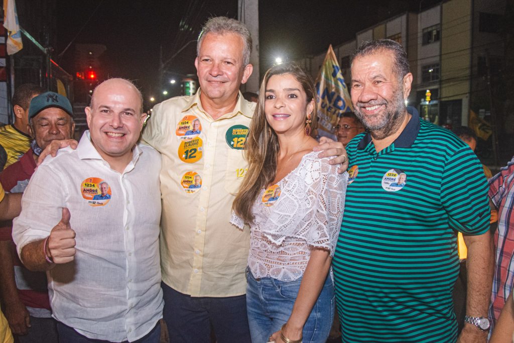 Roberto Claudio, Andre Figueiredo, Camila Arrrais E Carlos Lupi (2)