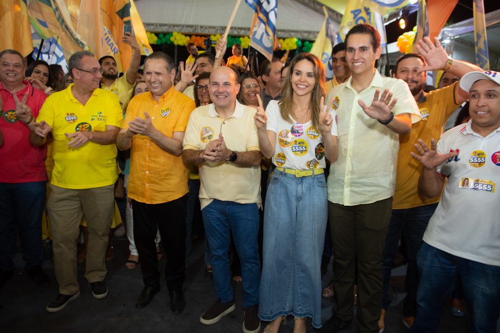 Savio Pontes, Domingos Filho, Roberto Claudio, Gabriella Aguiar E Domingos Neto