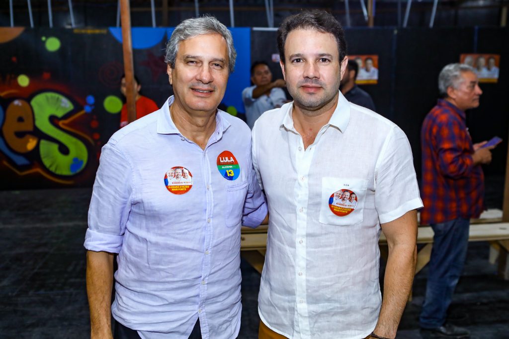 Tiago Santana E Leo Couto