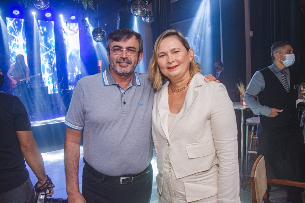 Washigton Bezerra E Renata Santiago