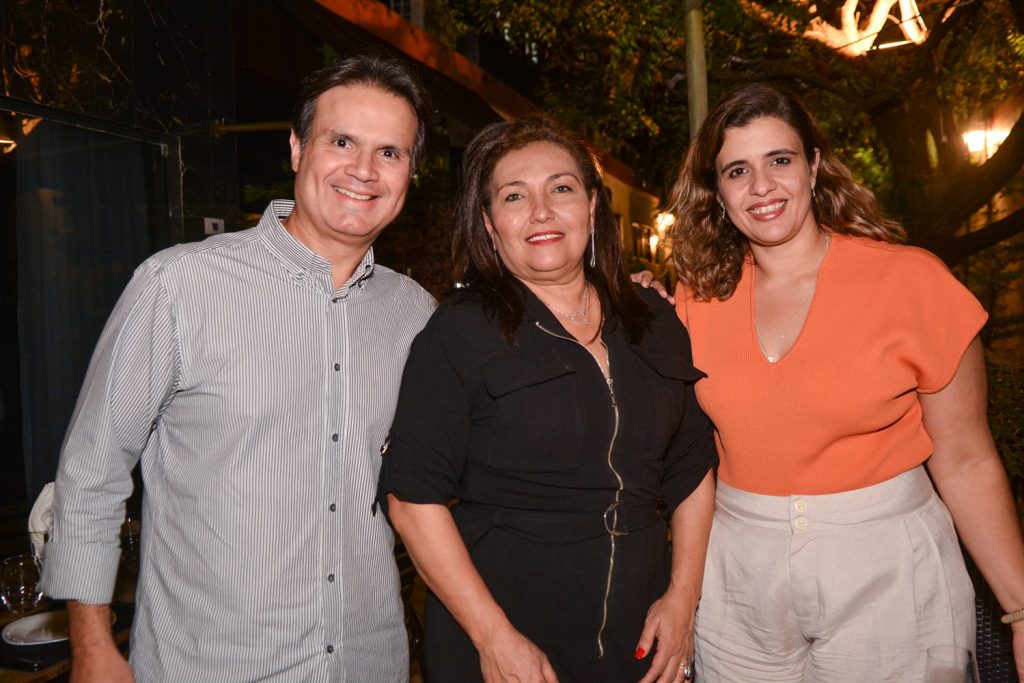 Andre Bastos, Aglaia Vieira E Suzana Marinho