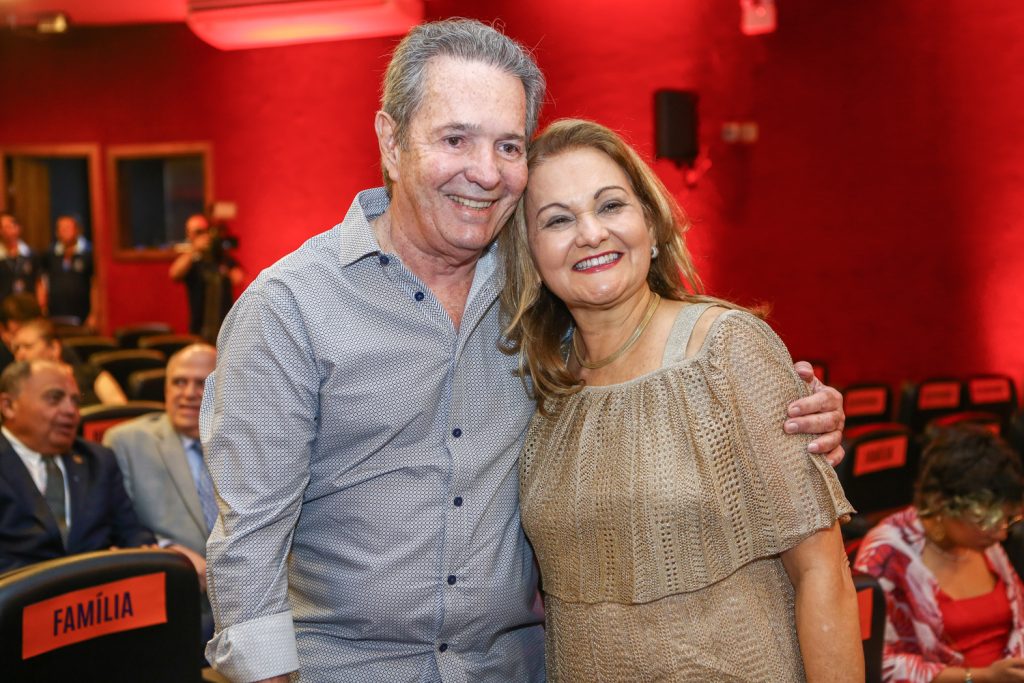 Claudio E Lenise Rocha