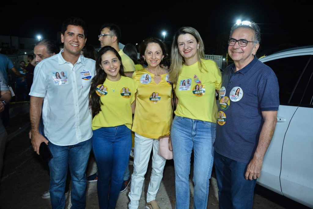 Dante Cristino, Maristela Vieira, Iduina Frota, Ruth Teles E Leonidas Cristino (2)