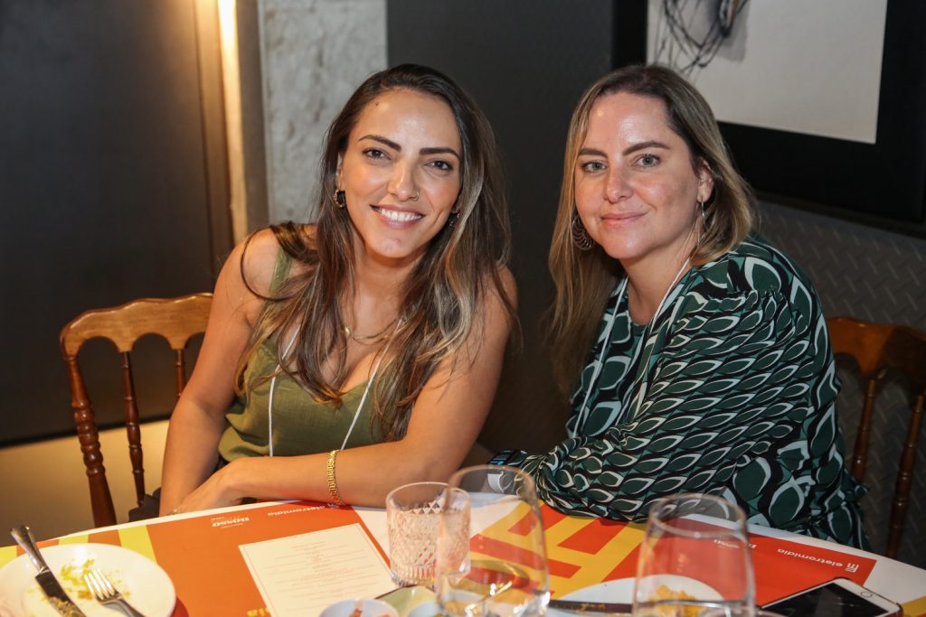 Eliz Mota E Clarisse Linhares