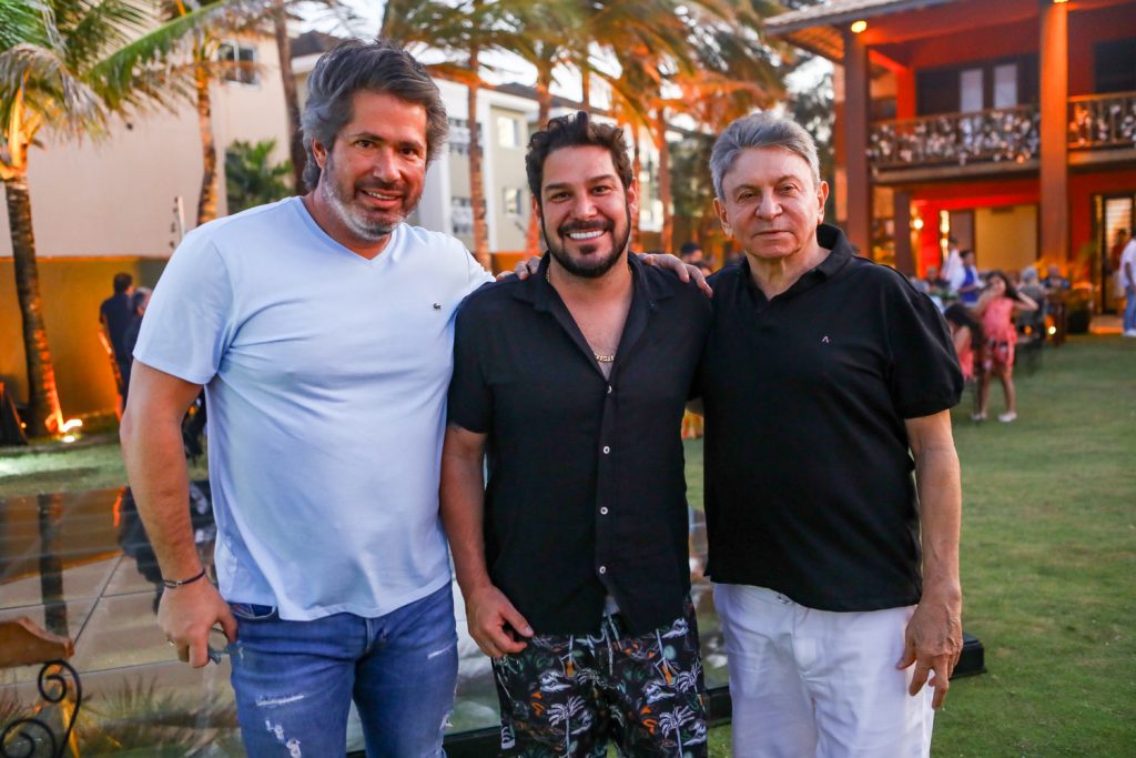 Fernando Rodrigues, Adriano E Joao Rabelo