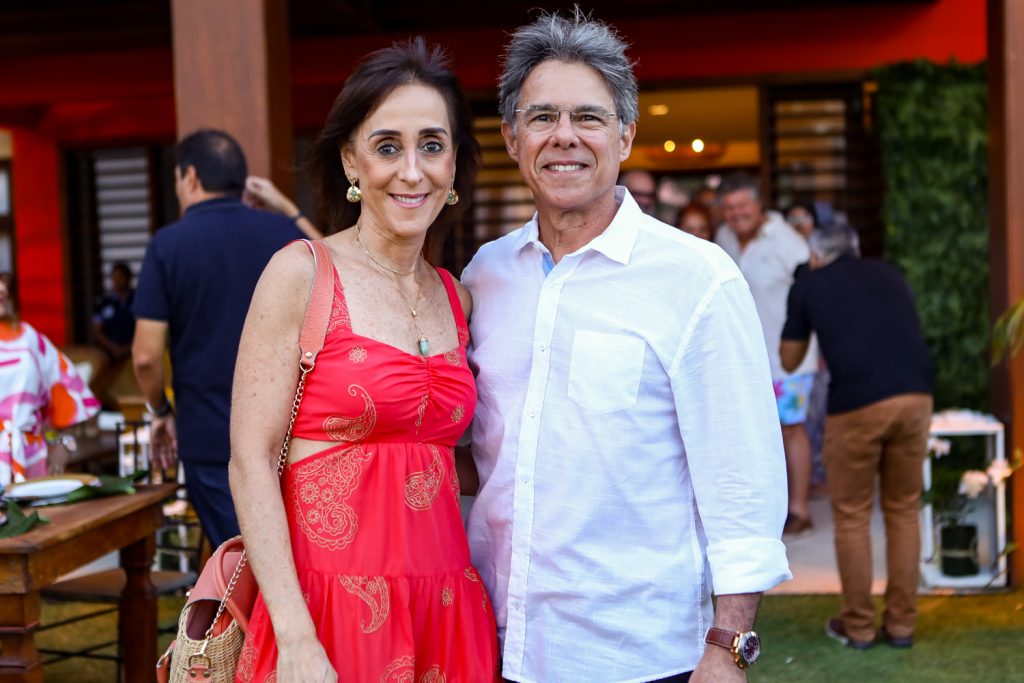 Flavia Castelo E Eduardo Bezerra