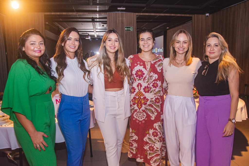 Geane Araujo, Verania Santana, Ione Aguiar, Camila Cotecchia, Gabriela Brasil E Priscila Fernandes