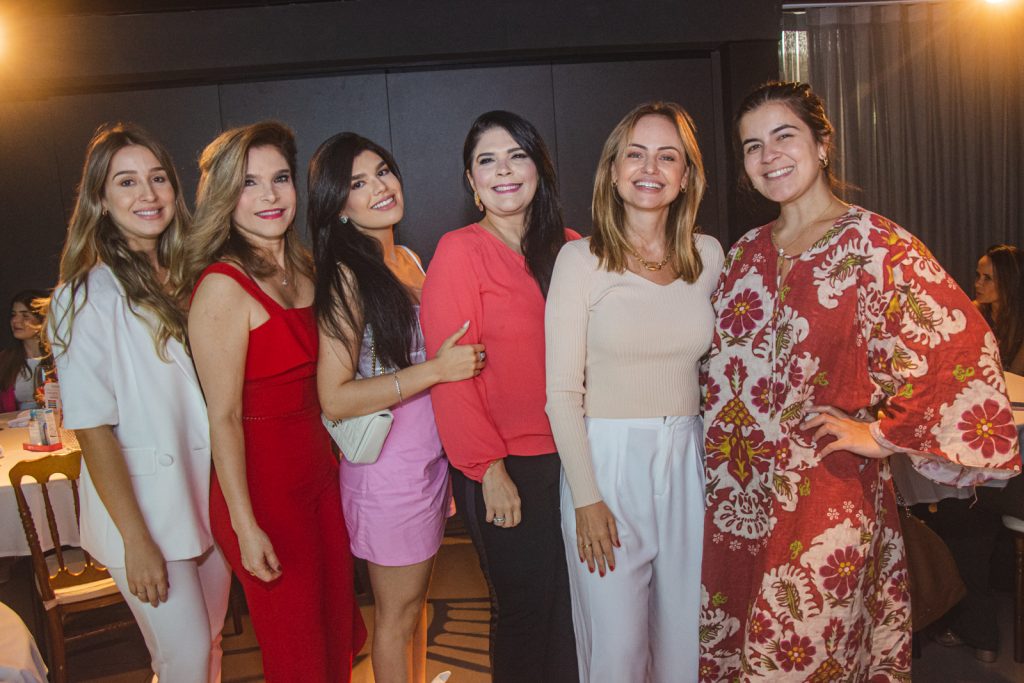 Ione Aguiar, Fabiana Lustosa, Marcelle Camara, Sellene Camara, Gabriela Brasil E Camila Cotecchia