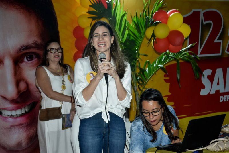 Corrida Eleitoral - Jamile Salmito lidera encontro de mulheres no comitê do deputado Salmito