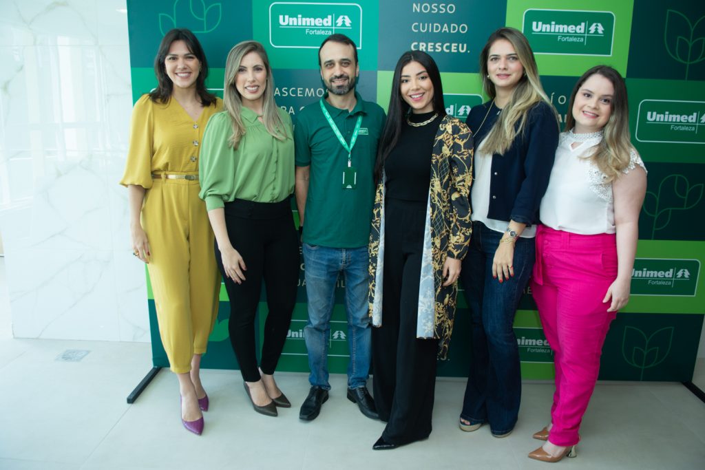 Lara Brandão, Natalia Castro, Renato Cimenta, Mariana Moraes, Larissa Burgos E Vitoria