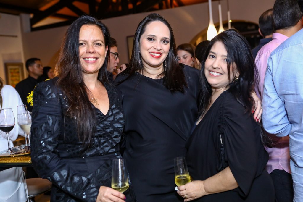 Larissa Mourao, Carol Aragao E Ygara Bringel (1)