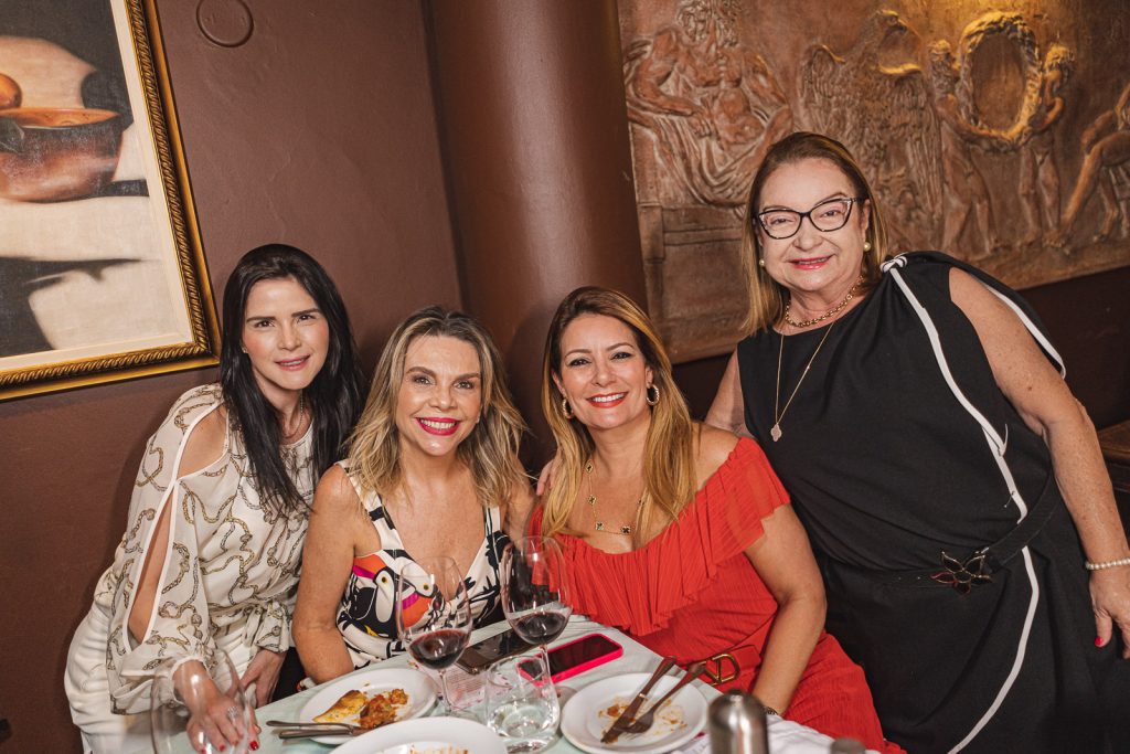 Marilia Quintao, Lilian Porto, Tatiana Luna E Mana Luna