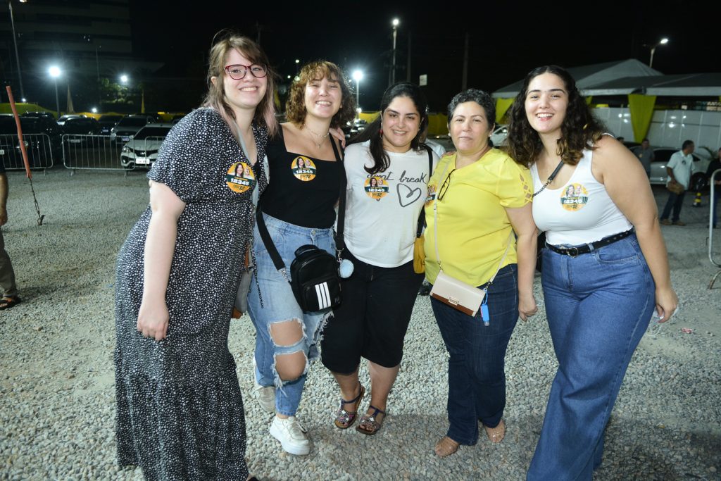 Marina Ferreira Gomes, Elisabete Nascimento, Luisa Fernandes, Marcia E Luisa Nascimento