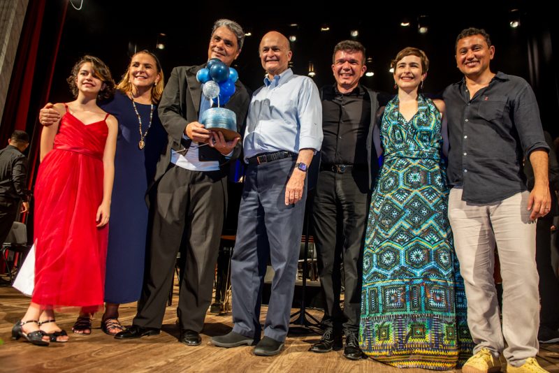 Olivia Tebaldi, Beatriz Fiuza, Luis Mauricio Carneiro, Lauro Fiuza, Waldonys, Bia Fiuza E Mardonio Barros