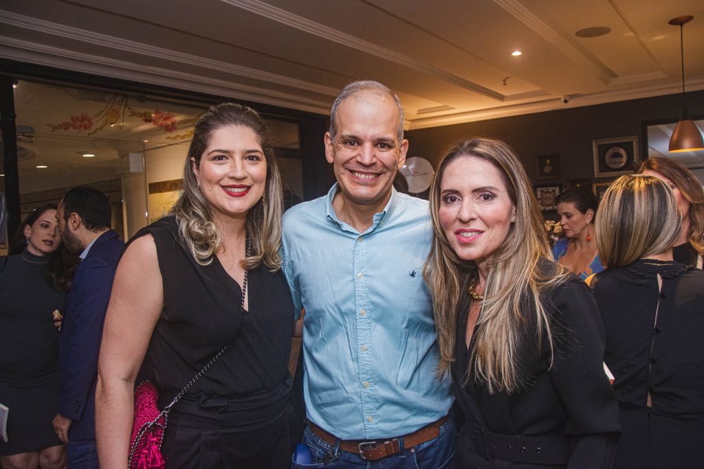 Paola Cavalsina, Rinaldo Cavalcante E Agueda Muniz