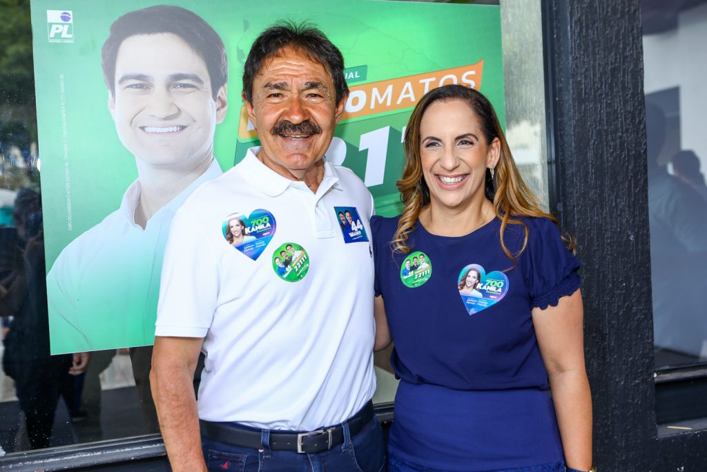 Raimundo Matos E Kamila Cardoso