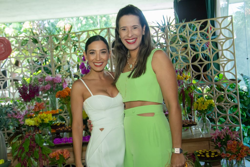 Renata Cavalcante Marinho E Rebecca Araújo